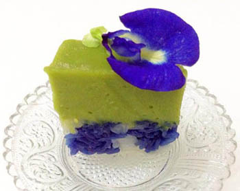 Cách làm bánh xôi Kueh Salat nổi tiếng của Malaysia